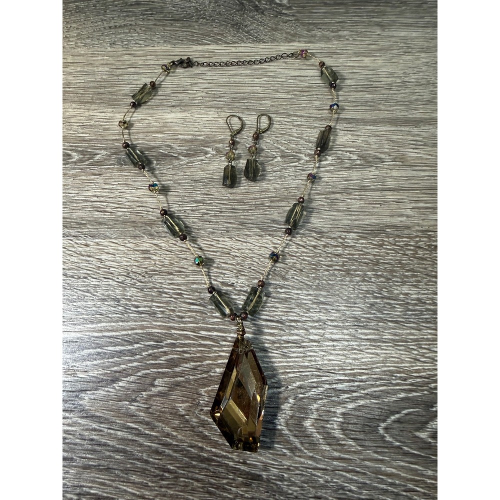 Amber-colored Crystal Pendant Necklace & Matching Leverback Earring Set Bronze